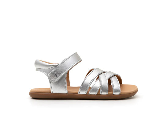 Sandálias Criss Cross Silver (marcha completa)- Tip Toey Joey