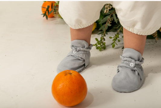 Baby Booties Silver Macaron- Zás Trás for Babies