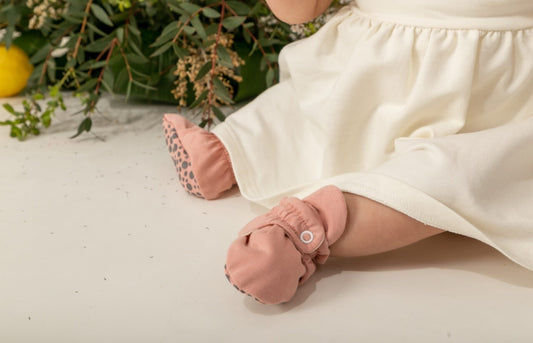 Baby Booties Rose Lollipop- Zás Trás for Babies