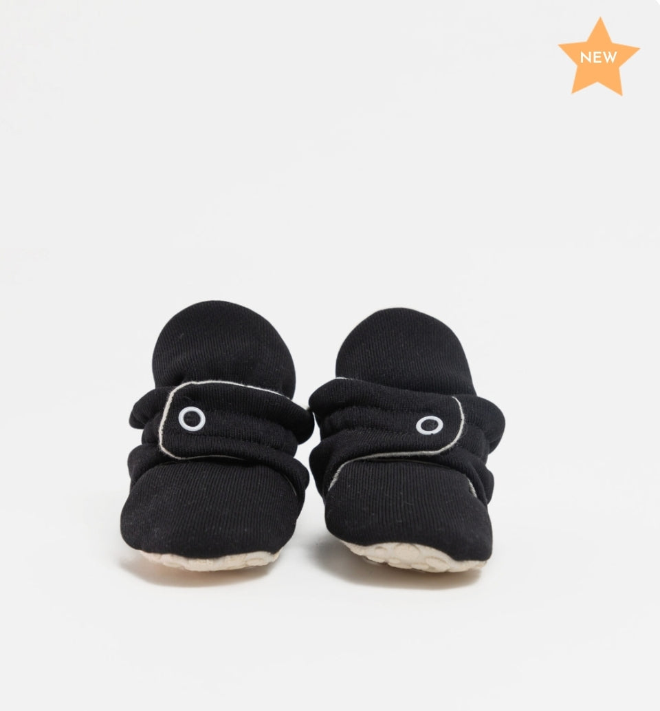 Baby Booties Fluffy Black Frosting- Zás Trás for Babies