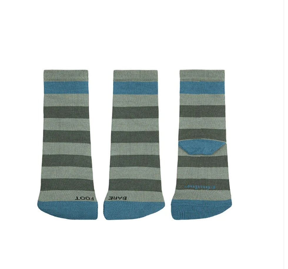 Meias barefoot riscas verdes e azuis - Condor