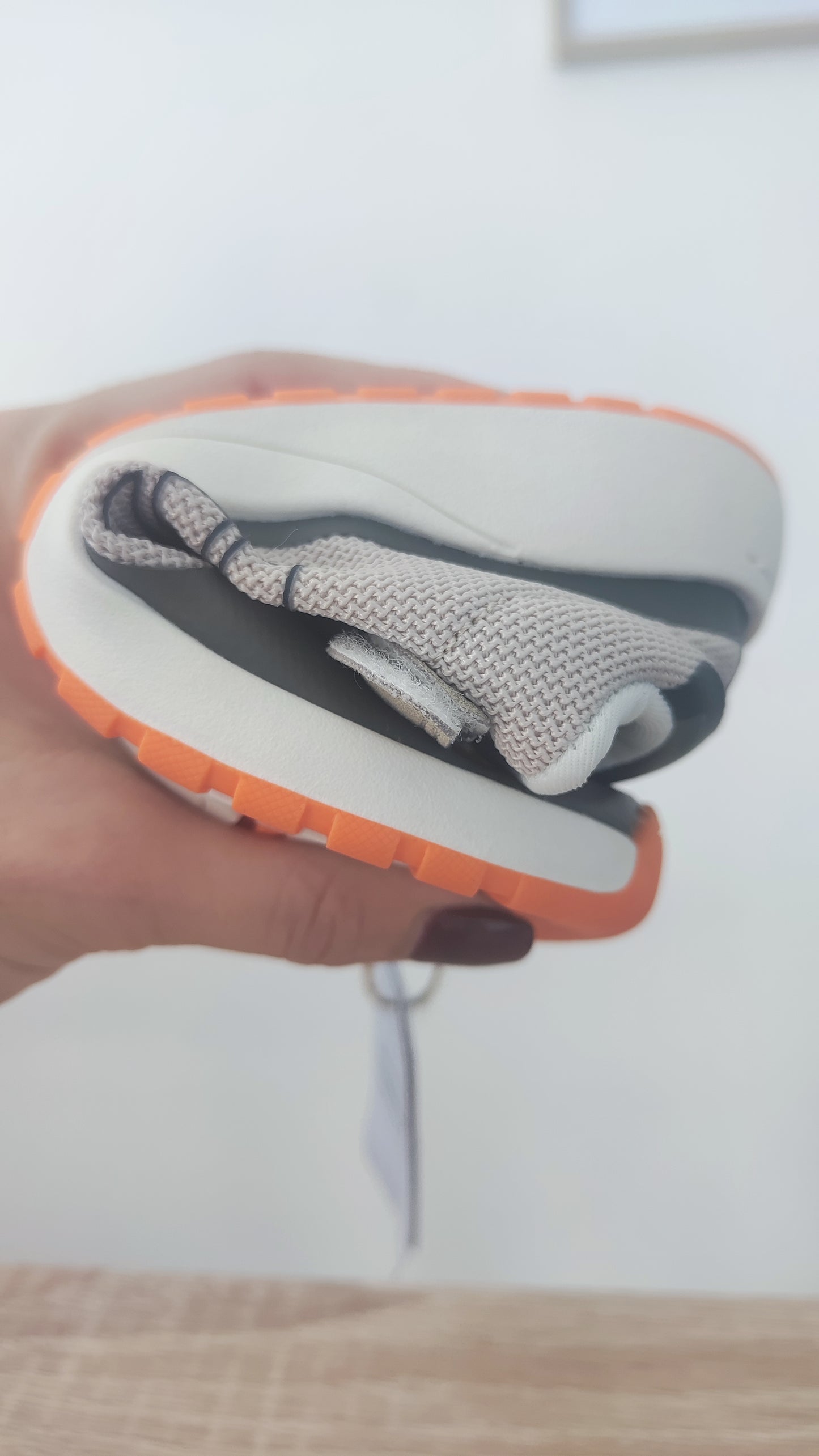 Sapatilhas Desportivas Vegan Mustang- Cinza e laranja
