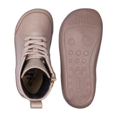 Botas de pele com cordoes Beige- Chetto