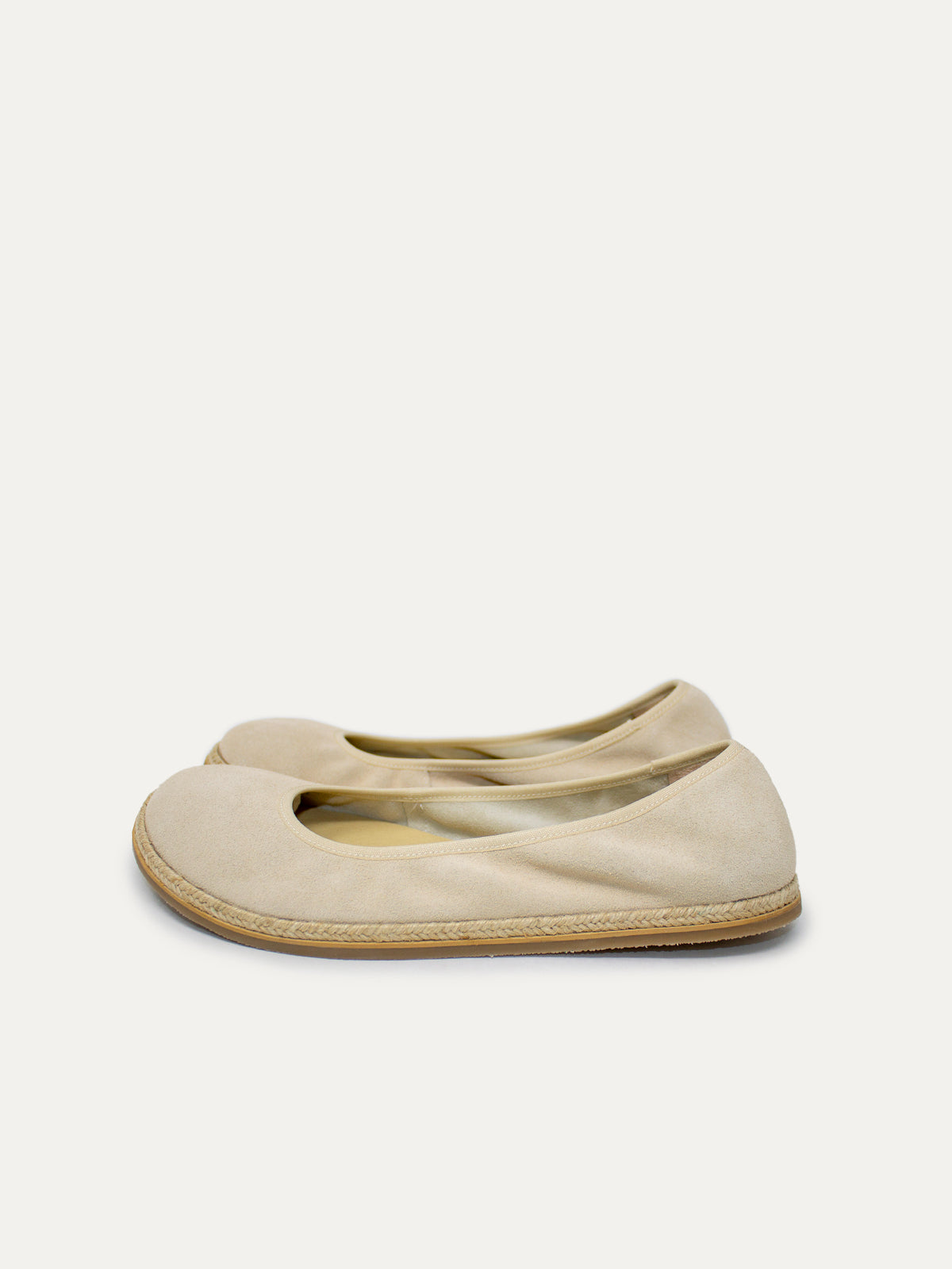 Sabrinas Lucía Sand- Mum barefoot