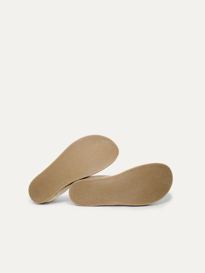 Sabrinas Lucía Sand- Mum barefoot