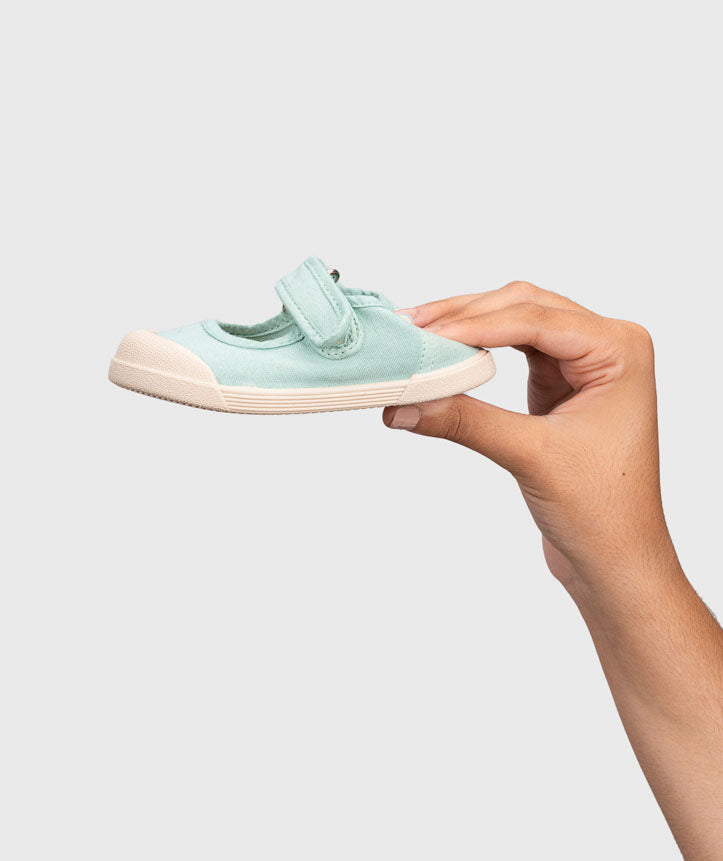 LONA MERCEDES MENTA- Igor