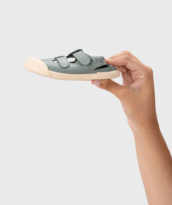 Sandália de pele Verde-Igor