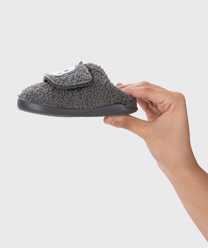 Pantufas Homie Pinguim Antracita -Igor